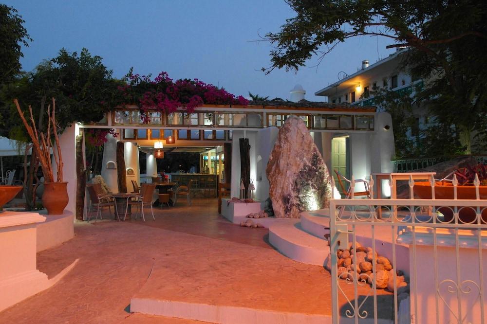 Hermes Studios فاليراكي المظهر الخارجي الصورة